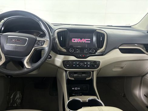 Used 2022 GMC Terrain Denali w/ Denali Premium Package AWD/4WD image 28