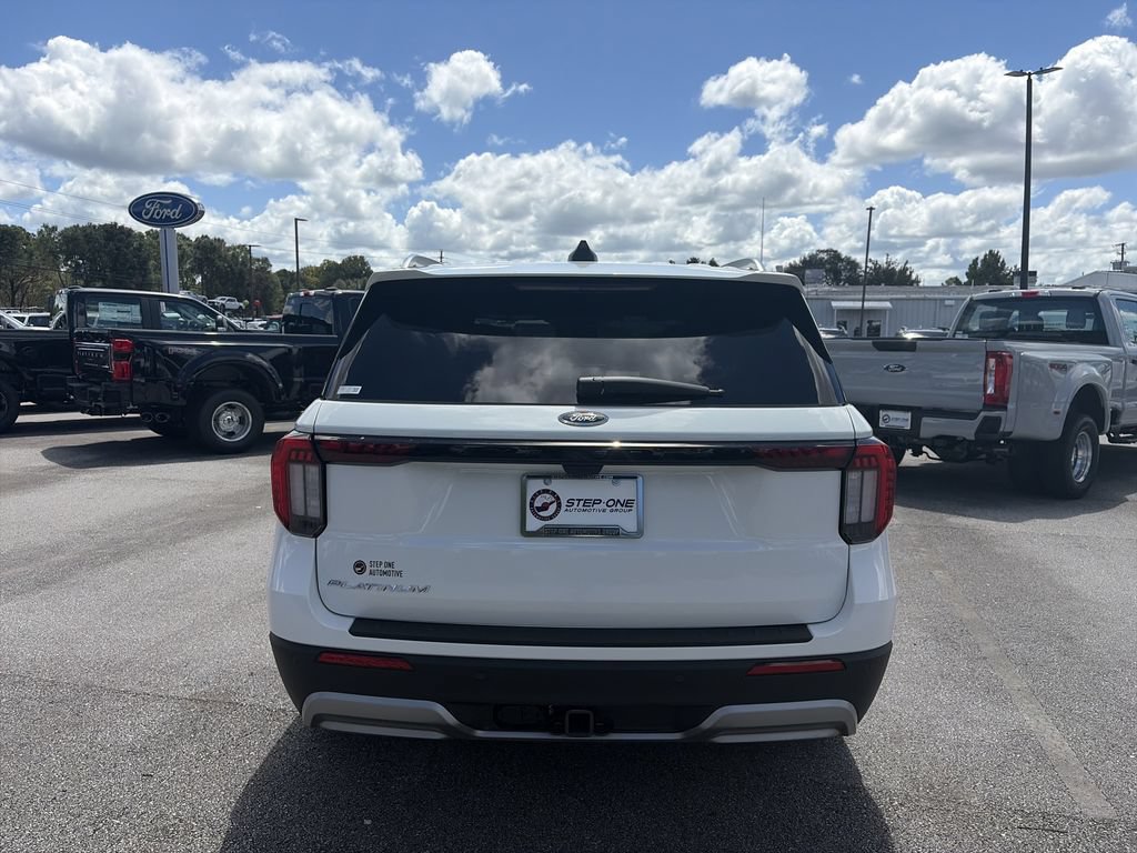 New 2026 Ford Explorer Platinum RWD image 6