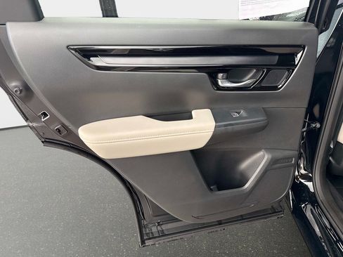 Used 2024 Honda CR-V EX-L image 11