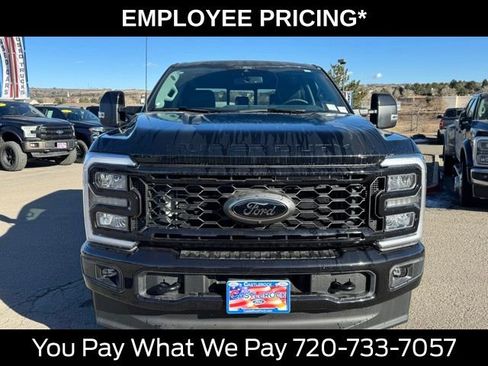 New 2026 Ford F250 Lariat w/ Black Appearance Package AWD/4WD image 9