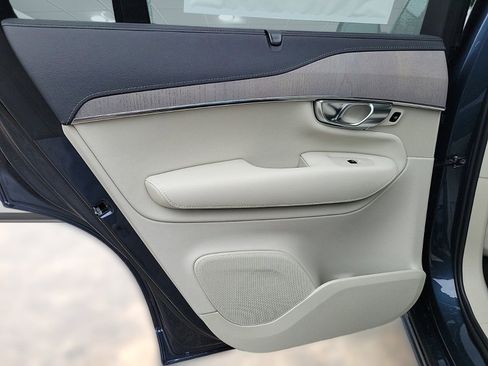 New 2024 Volvo XC90 T8 Ultimate w/ Protection Package Premier image 31