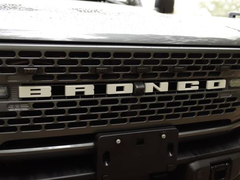 Used 2023 Ford Bronco Badlands AWD/4WD image 35