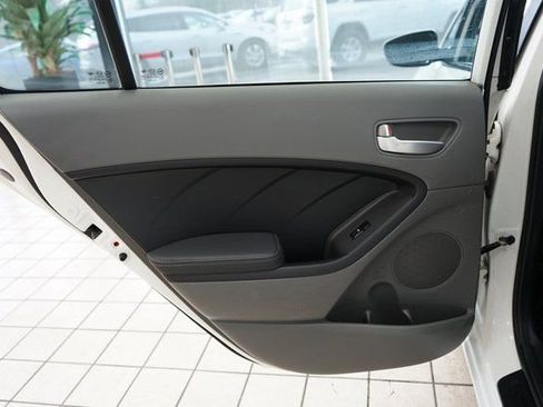 Used 2018 Kia Forte LX w/ LX Popular Package image 41