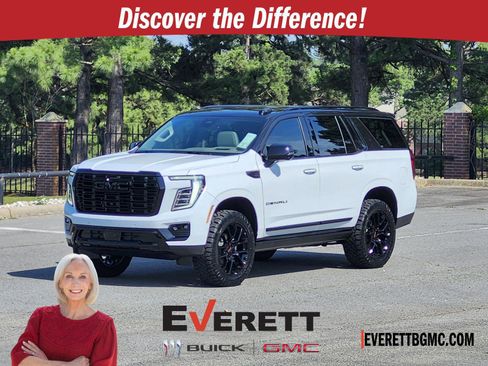 Used 2026 GMC Yukon Denali w/ Denali Reserve Package AWD/4WD image 1