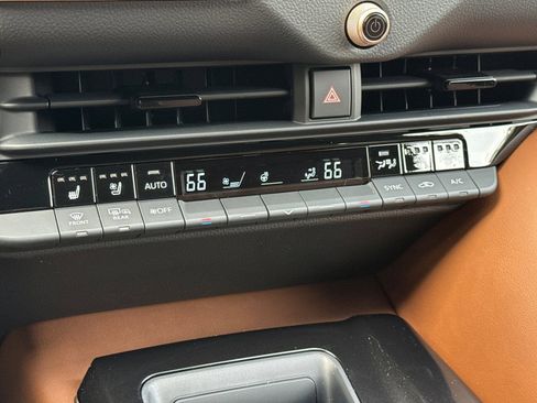 New 2026 Toyota Crown Signia image 24