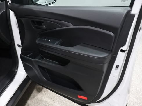 Used 2023 Honda Passport EX-L image 27