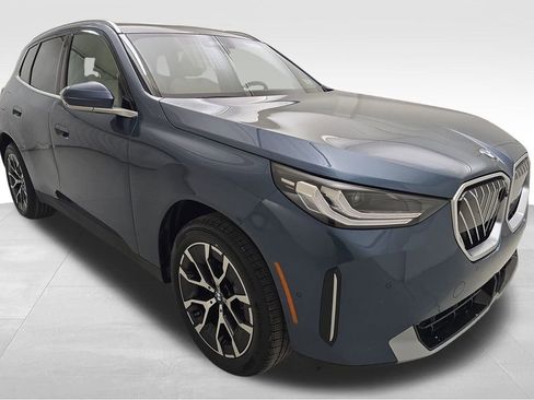 New 2026 BMW X3 xDrive30 w/ Premium Package image 2