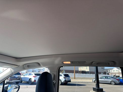 Used 2024 Subaru Ascent Limited w/ Technology Package image 12