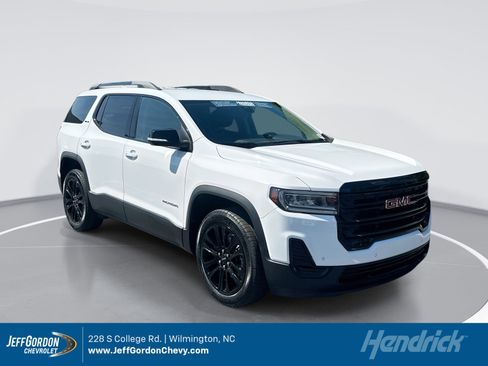 Used 2022 GMC Acadia SLE w/ Driver Convenience Package FWD image 1