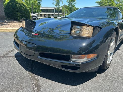 Used 2002 Chevrolet Corvette Convertible w/ Preferred Equipment Group2 RWD image 36