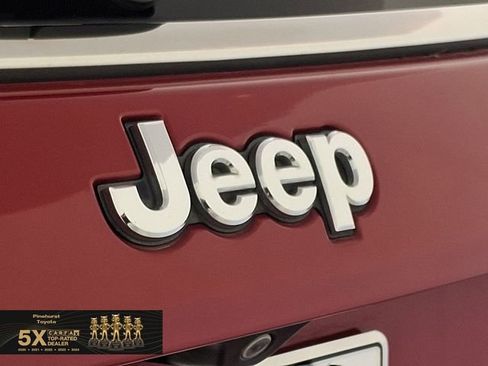 Used 2018 Jeep Compass Limited w/ Navigation Group FWD image 36