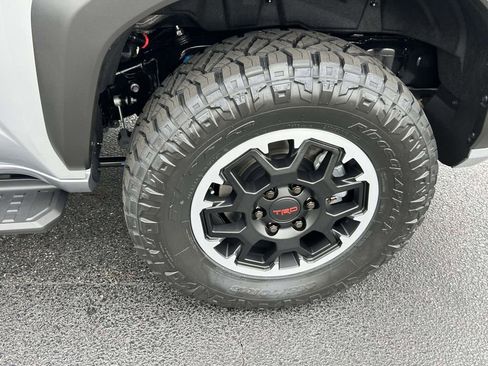 New 2026 Toyota 4Runner TRD Off-Road Premium AWD/4WD image 11