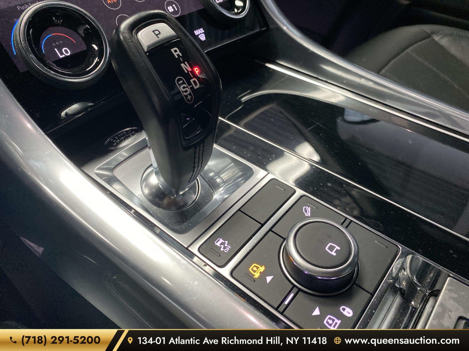 Used 2019 Land Rover Range Rover Sport HSE AWD/4WD image 18