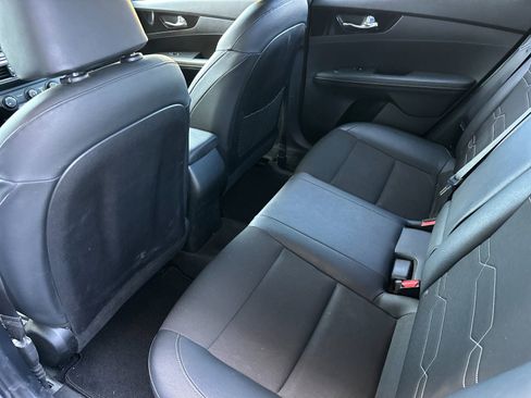 Used 2020 Kia Forte GT-Line image 11