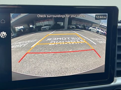 Certified 2024 Hyundai Venue Limited FWD image 16