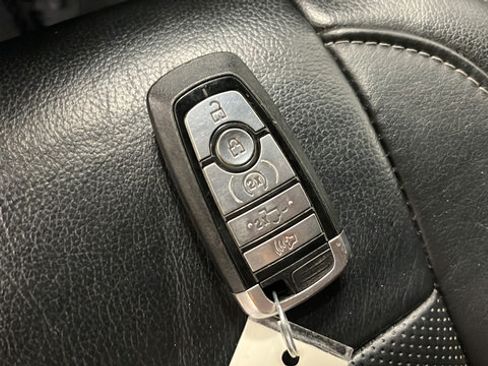 Used 2019 Ford F350 Lariat w/ Lariat Ultimate Package AWD/4WD image 38