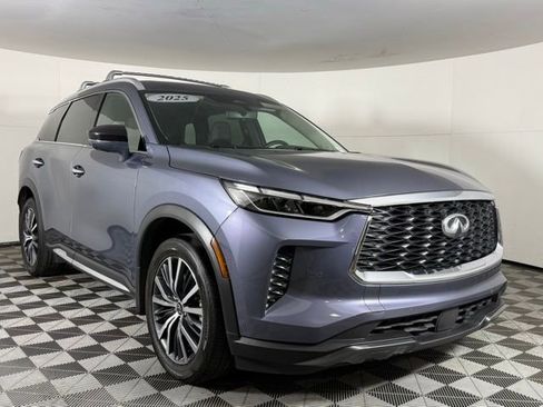 Used 2025 INFINITI QX60 Sensory w/ Vision Package AWD/4WD image 9