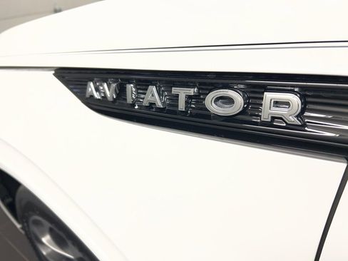 New 2026 Lincoln Aviator AWD image 42