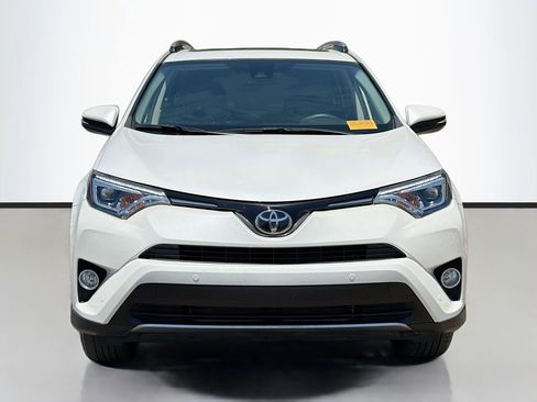 Used 2017 Toyota RAV4 Limited AWD/4WD image 3