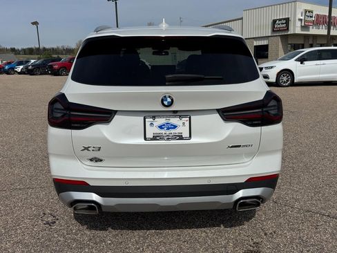 Used 2024 BMW X3 xDrive30i AWD/4WD image 3