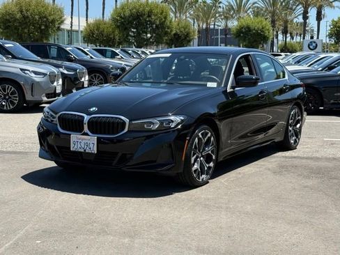 Used 2025 BMW 330i Sedan w/ Convenience Package RWD image 2