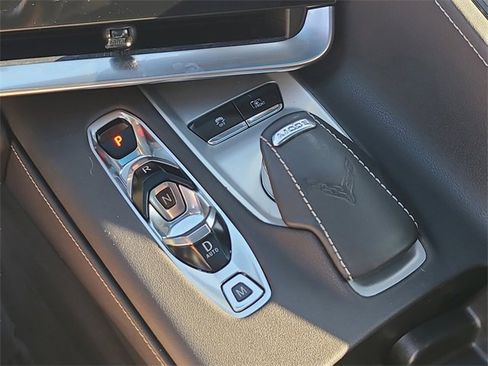 Used 2021 Chevrolet Corvette Stingray Preferred Cpe w/ Z51 Performance Package image 29