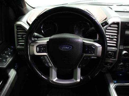 Used 2020 Ford F250 Platinum w/ FX4 Off-Road Package image 19