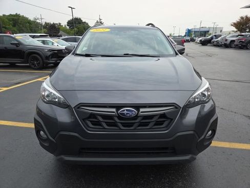 Used 2021 Subaru Crosstrek 2.5i Sport w/ Moonroof Package AWD/4WD image 2