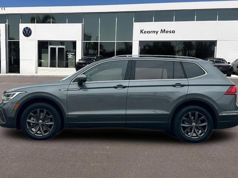 Used 2023 Volkswagen Tiguan SE FWD image 7