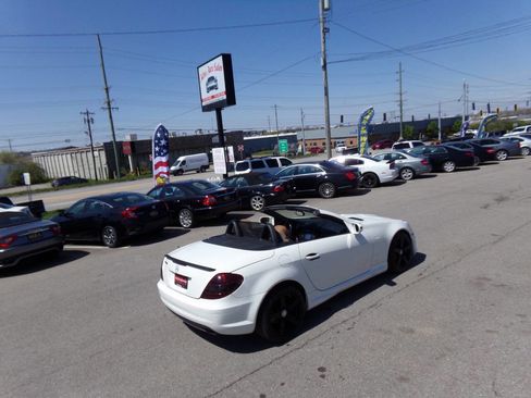 Used 2011 Mercedes-Benz SLK 300 image 5