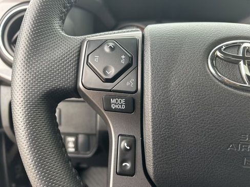 Used 2023 Toyota Tacoma TRD Off-Road image 13