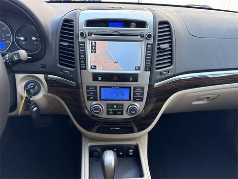 Used 2011 Hyundai Santa Fe Limited w/ Navigation Pkg 4 image 15