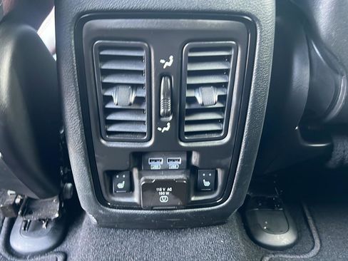 Used 2024 Dodge Durango GT AWD/4WD image 47