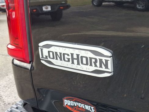 Used 2025 RAM 1500 Limited image 31