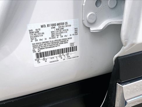 Used 2022 Ford Explorer XLT w/ Equipment Group 202A RWD image 33