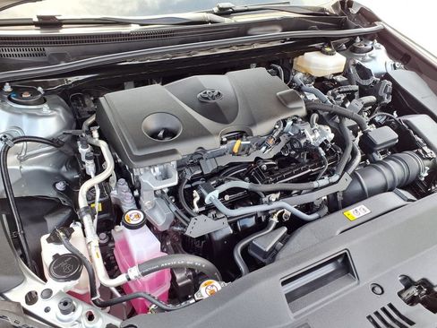 Used 2025 Toyota Camry SE w/ Convenience Package FWD image 24