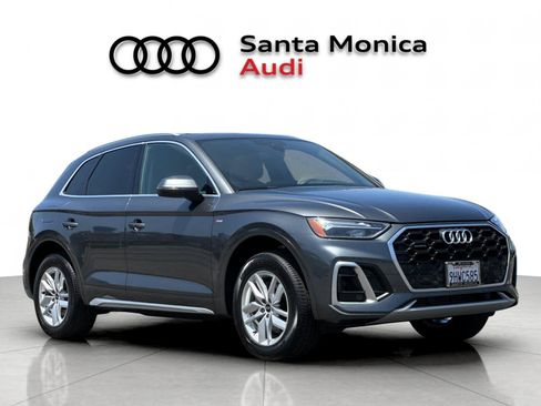 Used 2023 Audi Q5 2.0T Premium w/ Convenience Package AWD/4WD image 9