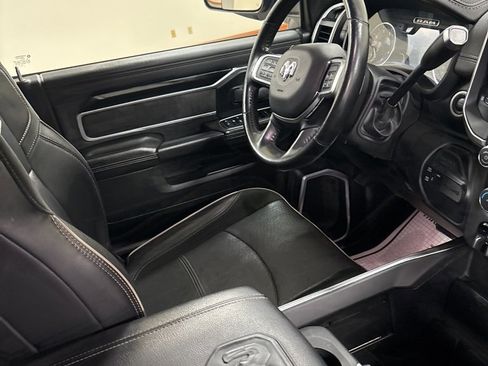 Used 2020 RAM 2500 Laramie w/ Night Edition image 27