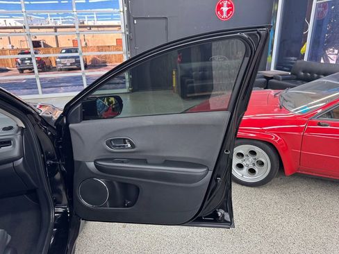 Used 2022 Honda HR-V EX image 18