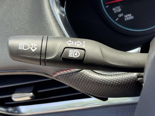 Used 2023 Chevrolet Traverse RS AWD/4WD image 24