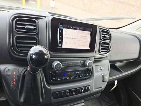 Used 2025 RAM ProMaster 3500 w/ Convenience Group image 23