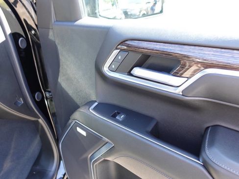 Used 2024 GMC Sierra 1500 Elevation image 25