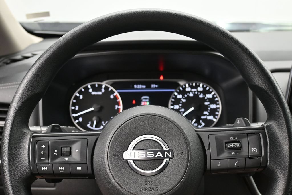 Used 2024 Nissan Rogue S AWD/4WD image 12