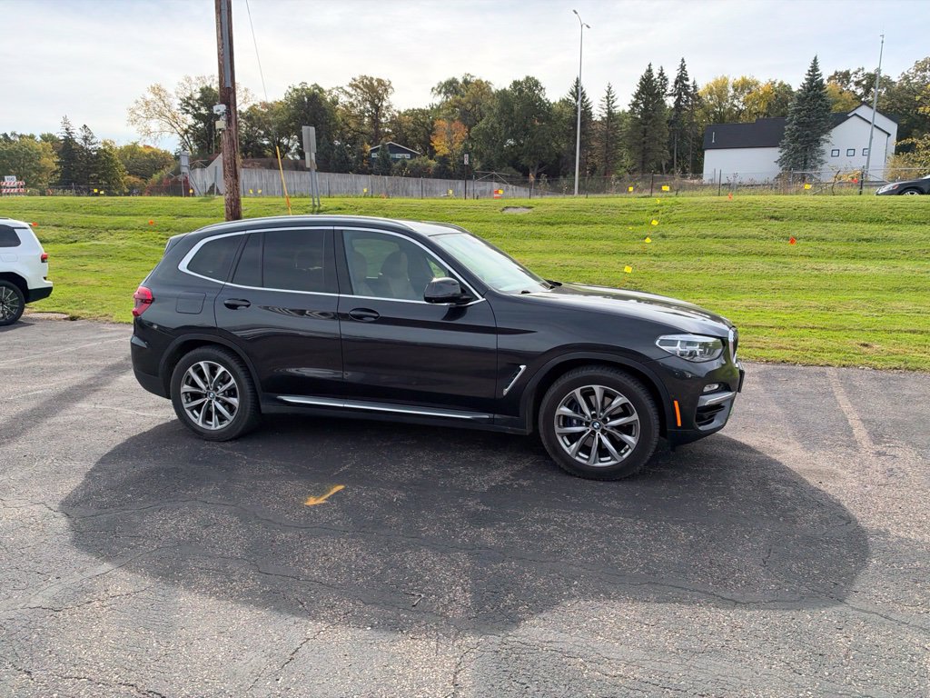 Used 2018 BMW X3 xDrive30i w/ Executive Package AWD/4WD image 14