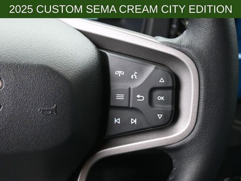 New 2025 Ford Bronco Badlands image 15