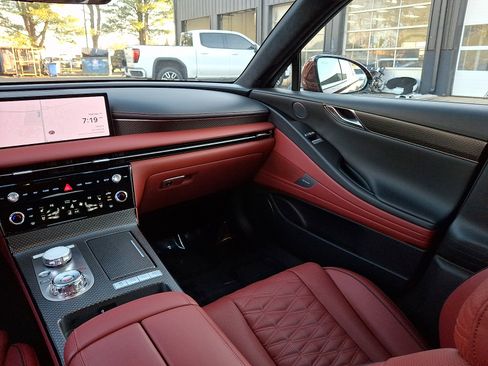 Certified 2025 Genesis G80 3.5T Sport Prestige image 16