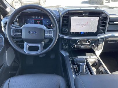 New 2025 Ford F150 Lariat w/ Equipment Group 501A Mid