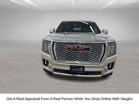 Used 2023 GMC Yukon XL SLT AWD/4WD image 5
