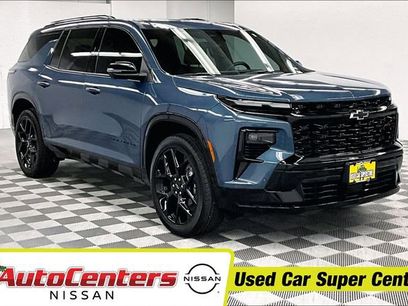 Used 2025 Chevrolet Traverse RS