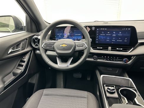 New 2026 Chevrolet Equinox LT AWD/4WD image 26